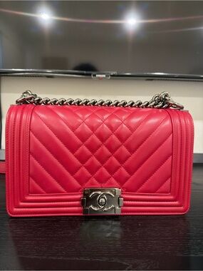 CHANEL Pink Quilted Boy Shoulder Bag Medium with SilverChain